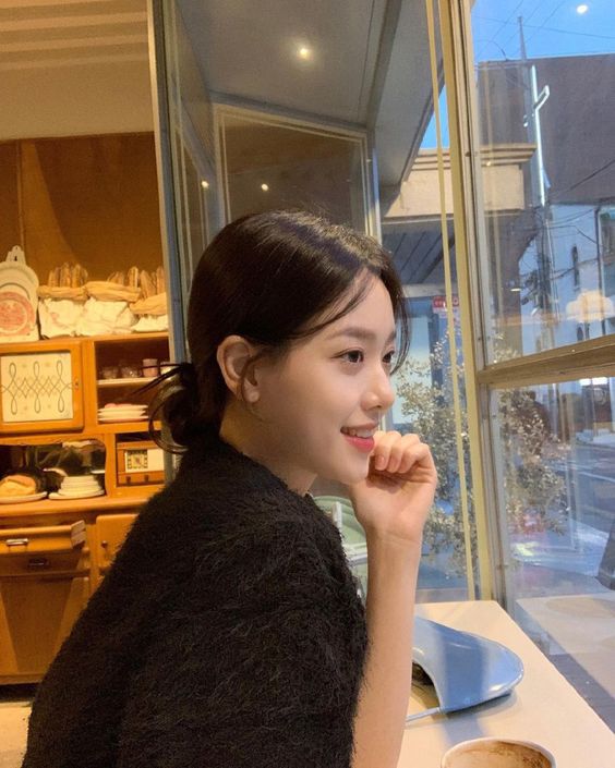 职场高效沟通技巧:1、用求证的方式求助