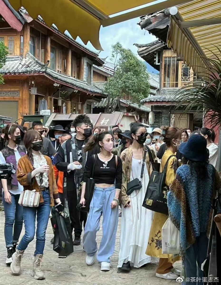 到了第二站现场拍摄,有网友拍到新的飞行嘉宾是胡彦斌!