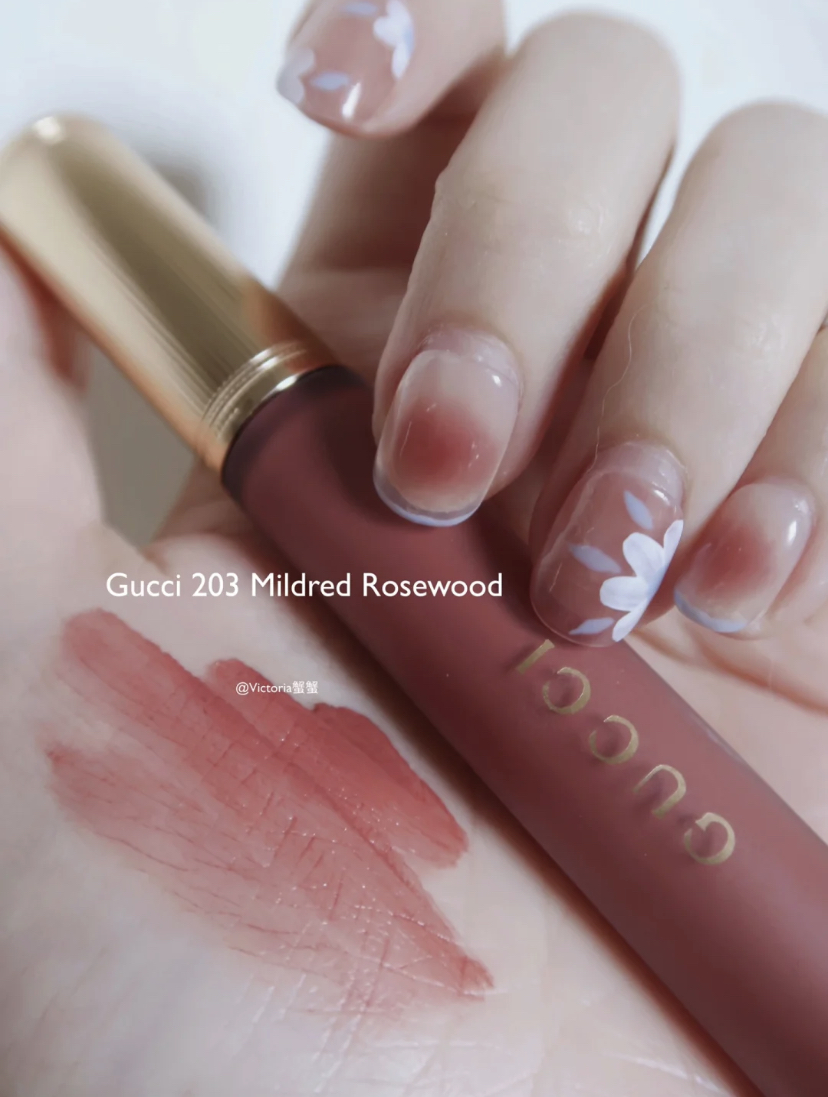 Gucci 云雾唇釉 #203 Mildred Rosewood
