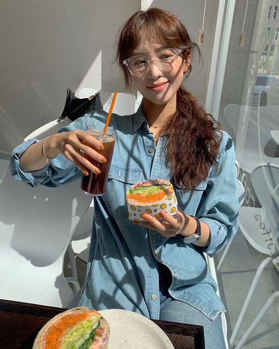 避开了薯片没避开蔬果脆片,殊不知蔬果脆片的热量竟然比肥肉还高?!