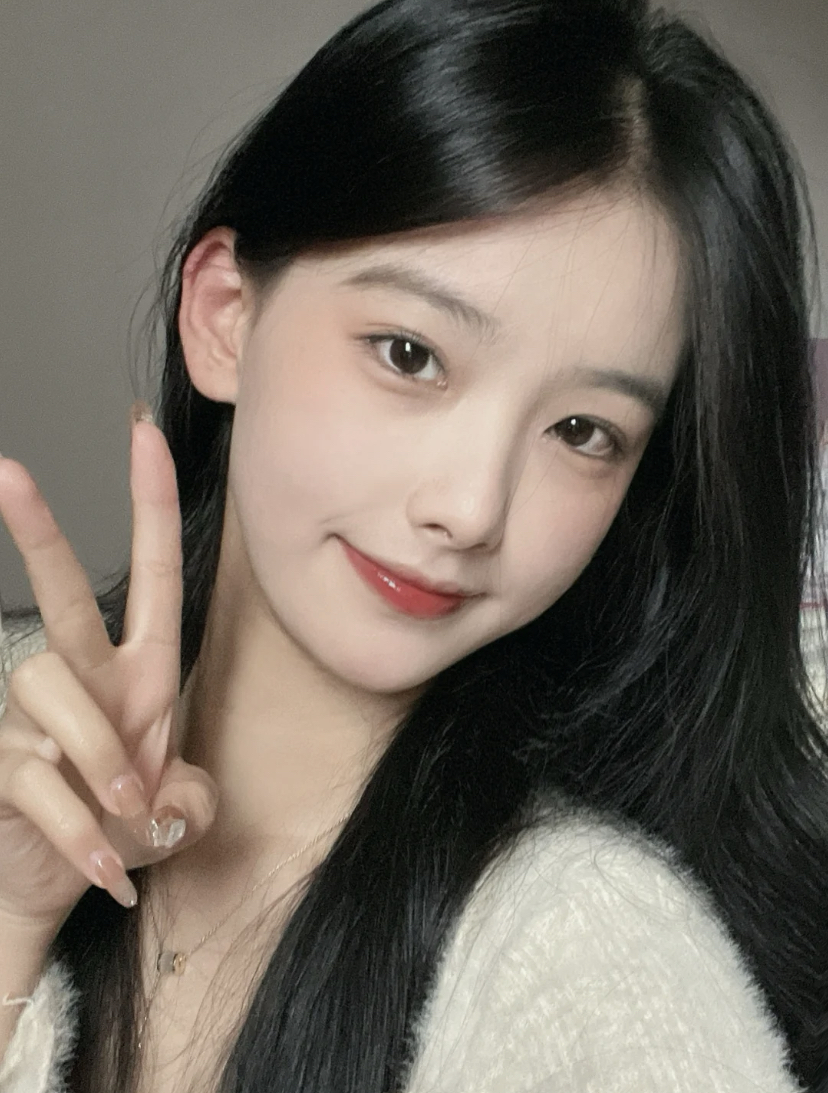 硬件不够就可以靠氛围来凑,像韩国有很多女生都是典型的氛围感美人!