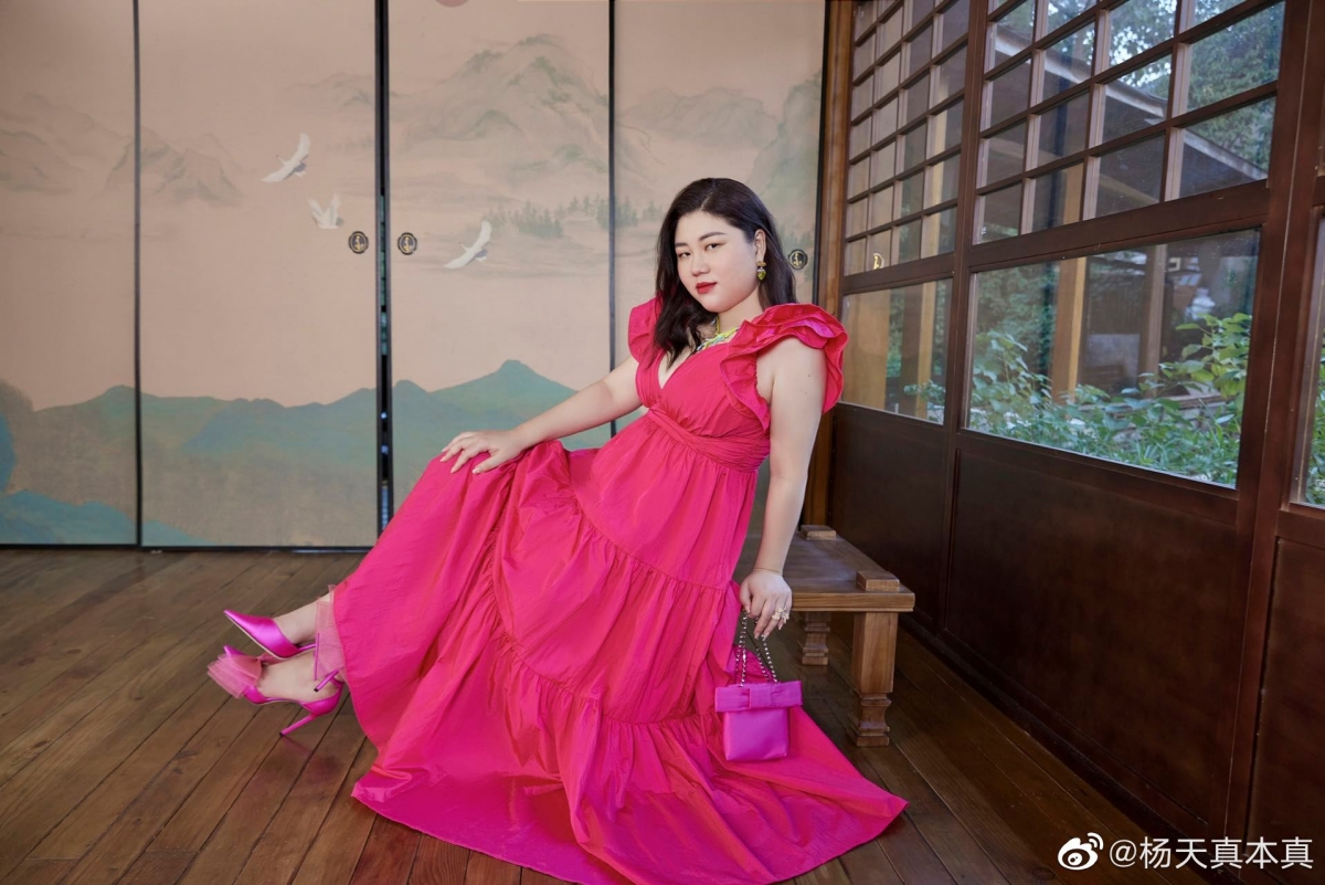 杨天真是出了名的高情商代表,经常在小红书分享职场沟通技巧