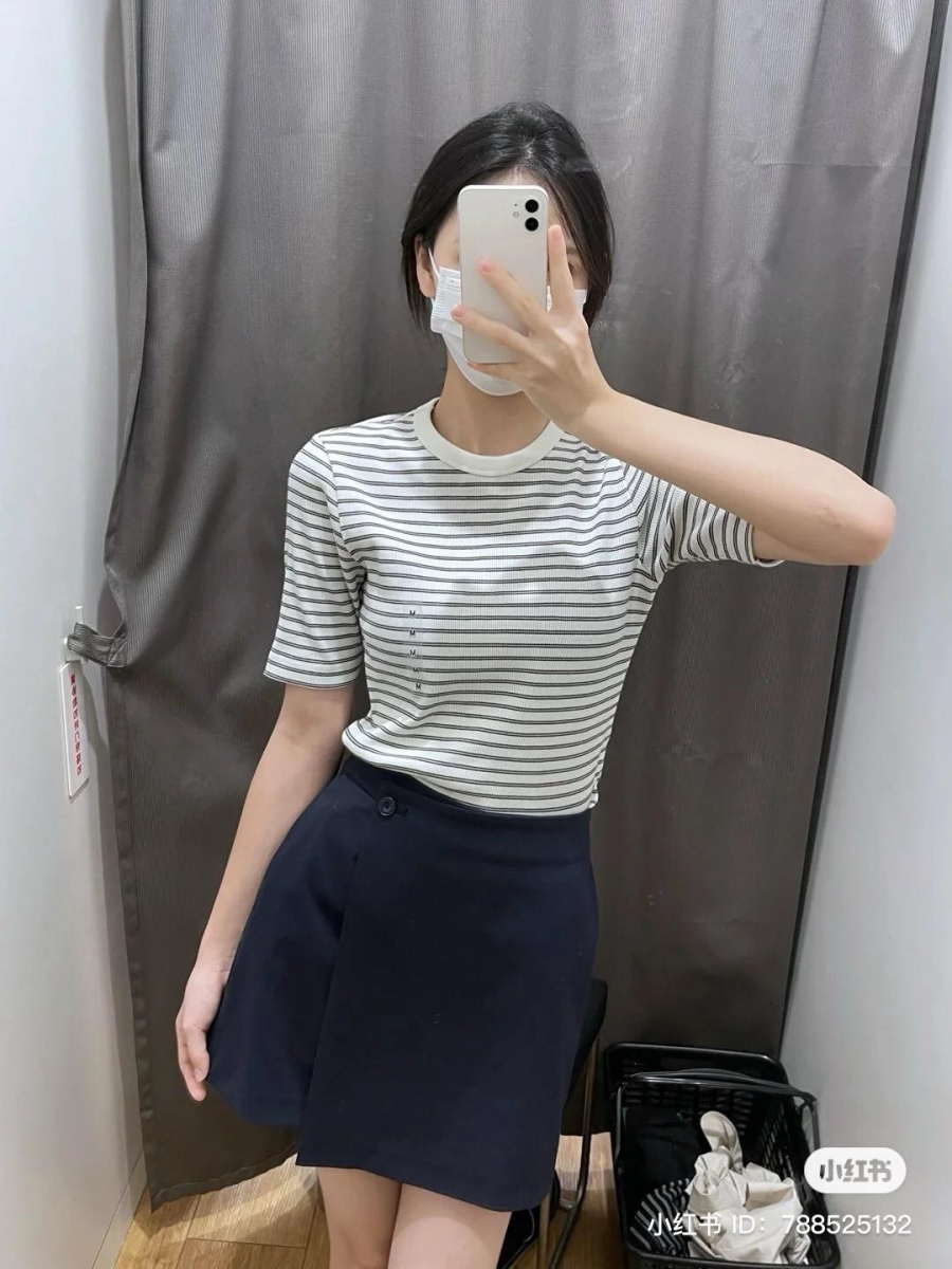 针织条纹背心