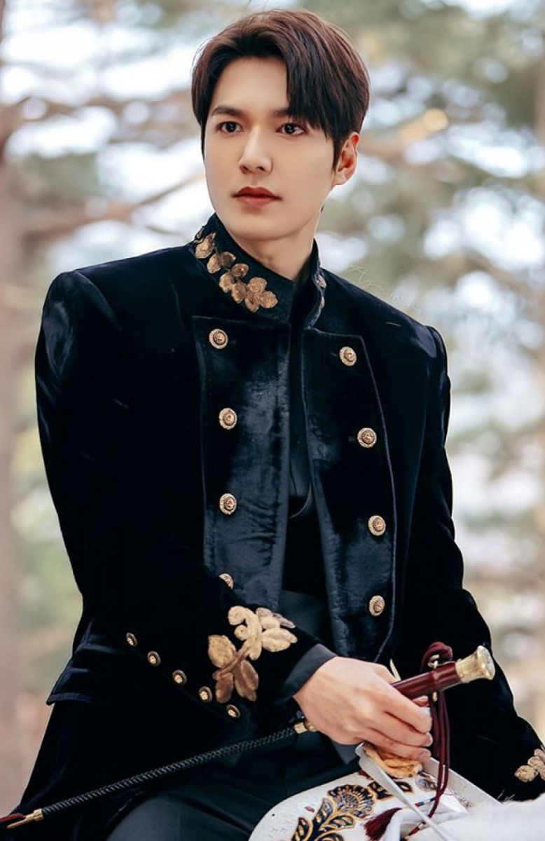 2022年「全球Google搜寻量最高韩国演员」TOP 10排行榜出炉！「迫降CP」玄彬和孙艺珍都有上榜，冠军是「TA」！