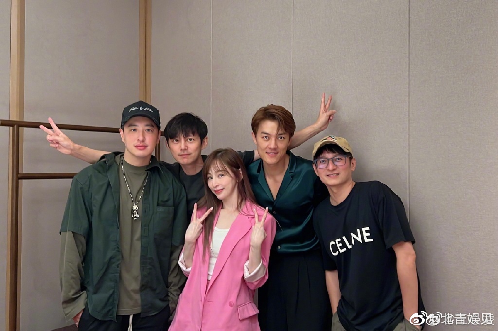 吴克群组饭局请吃饭