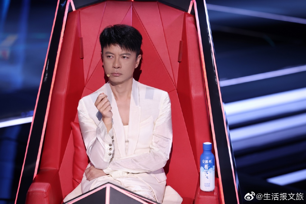 而且一向在选人环节很谨慎的李克勤,终于在第4期节目中彻底“开挂”