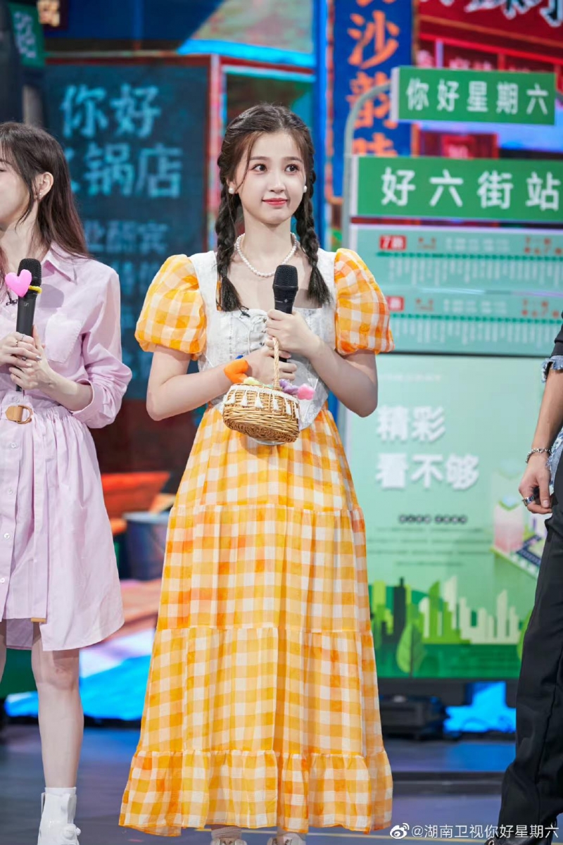 难道是纯粹为新剧做宣传给张彬彬面子