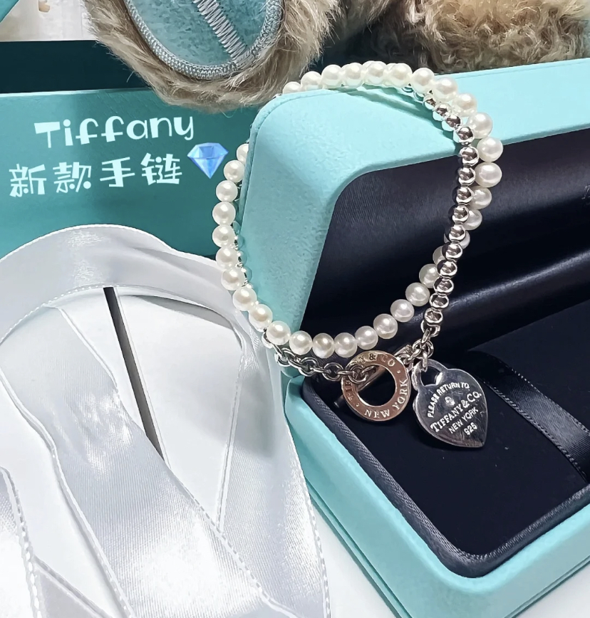 常百搭又显时尚感的珍珠手链