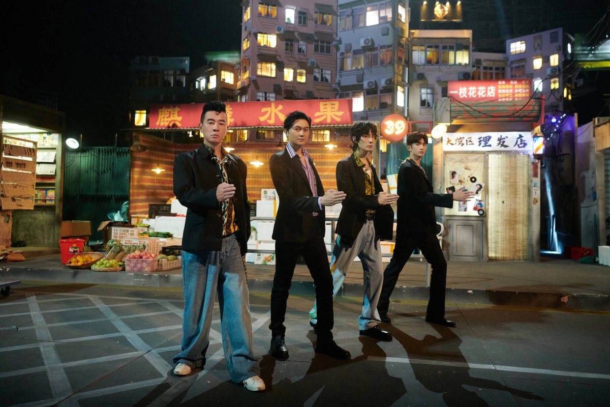 舞台上选曲以及舞美也是加分项，尤其是「一公」舞台的呈现更让网友大赞！