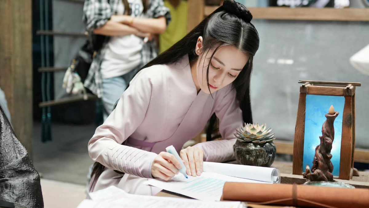 不惜在冬日里NG 无数个跳水戏