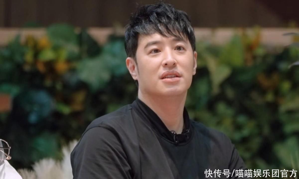 陈小春和张智霖被拆开，以及实力强劲的吴克群组，再由部落内的两人各自担任队长进行组队。