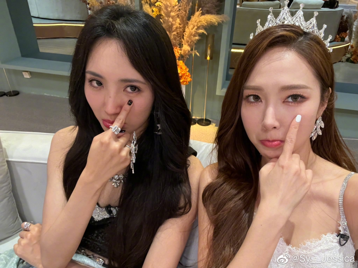 凹凸组的王紫璇这次没能参与《乐队的海边》也让网友相当遗憾