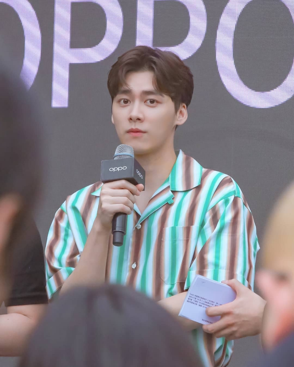 李易峰塌房消息登韩网热搜，韩国网友直言不敢相信