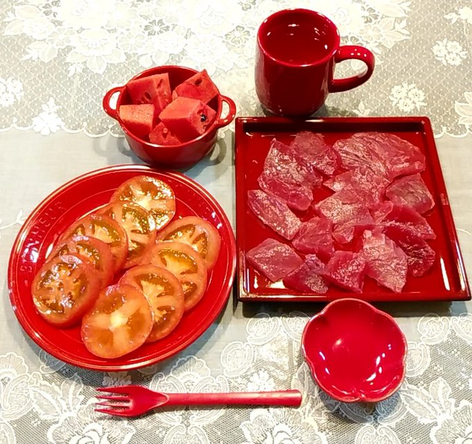 虽然每一餐都有精心搭配，但视觉冲击力还是太强烈了