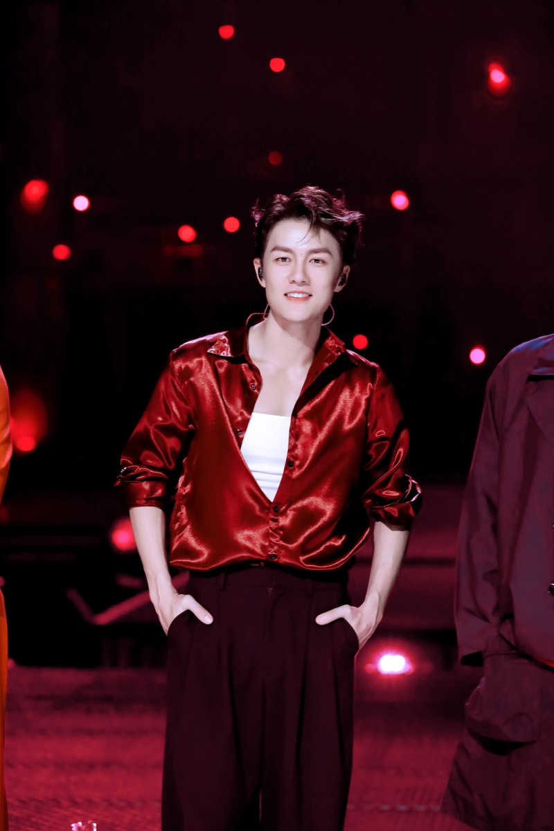 吴克群居然有 SOLO 表演机会