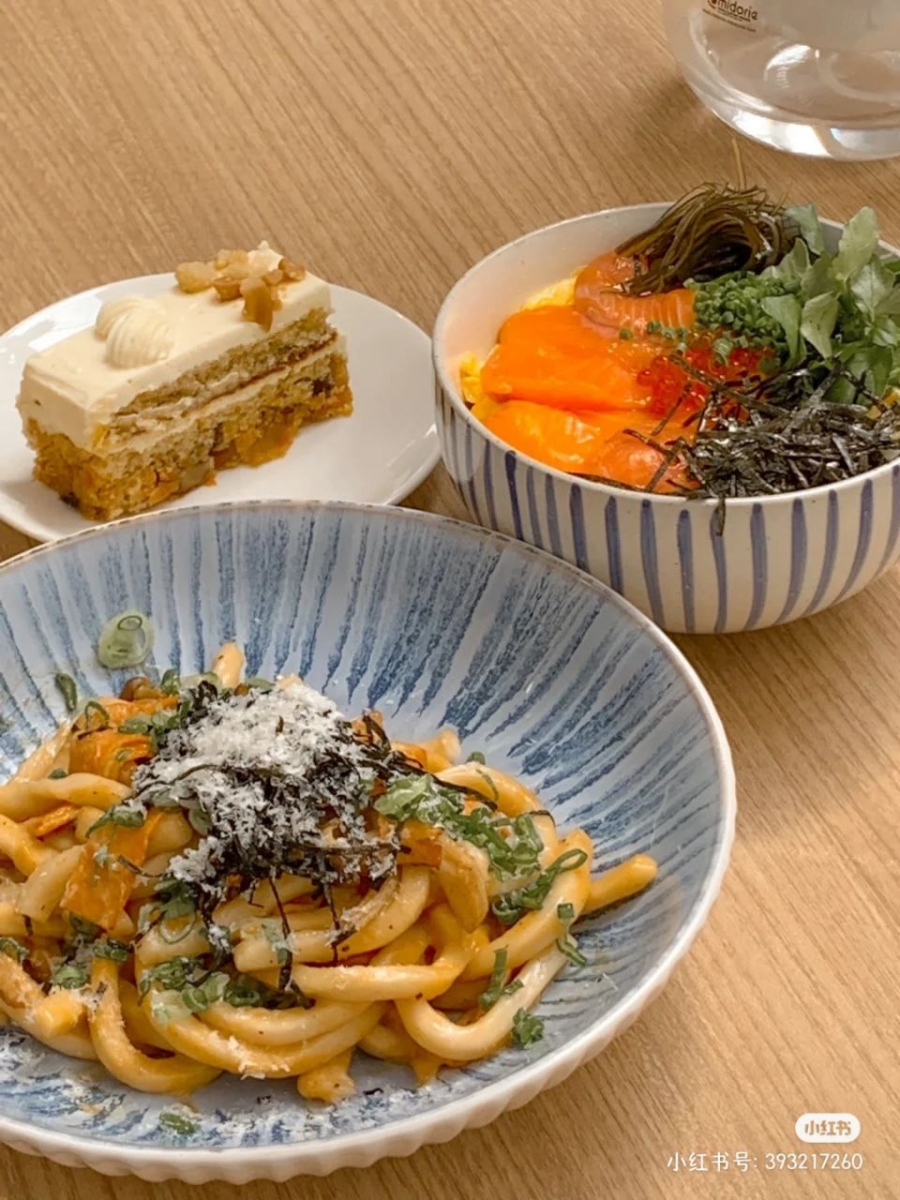 也有意大利面、鸡扒、汉堡等多种食物选择