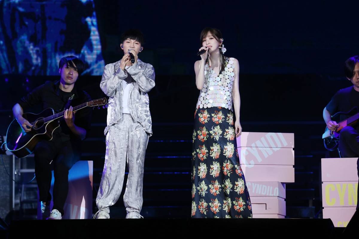 此外《星星的约定》第四期最新嘉宾则是和吴谨言合作过《延禧攻略》的佘诗曼,以及“宝藏男孩”周深。