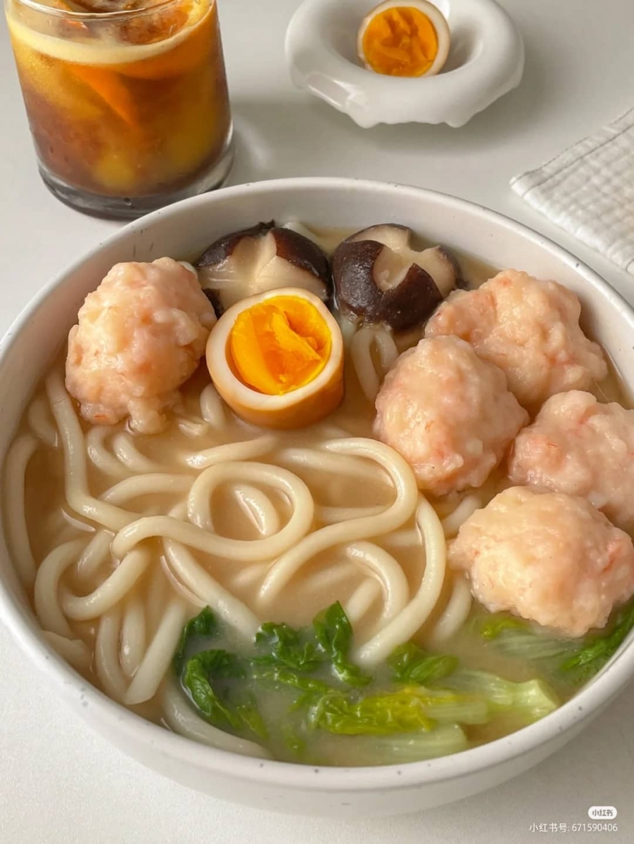 3、味增虾滑乌冬面