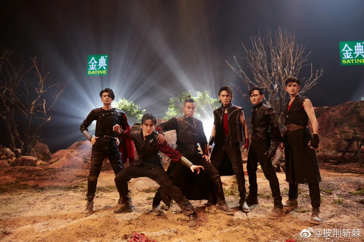 初代哥哥越来越抢眼,张智霖和陈小春等人的个人喜爱排名也回归人气王位置