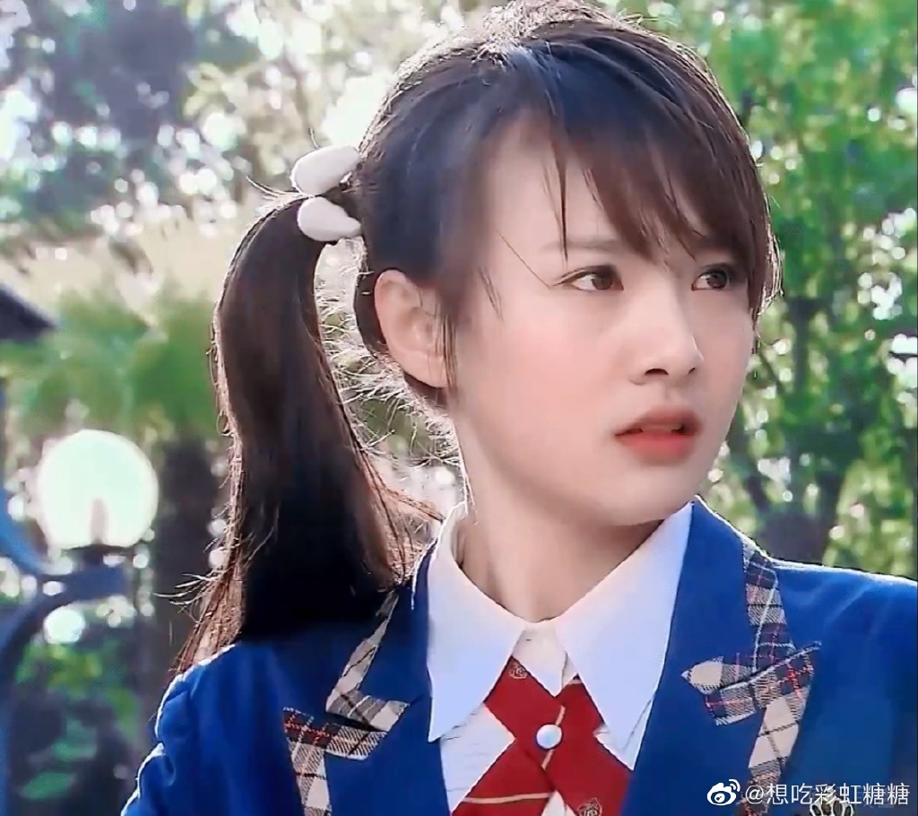 2009年张翰和郑爽拍摄《流星雨》假戏真做