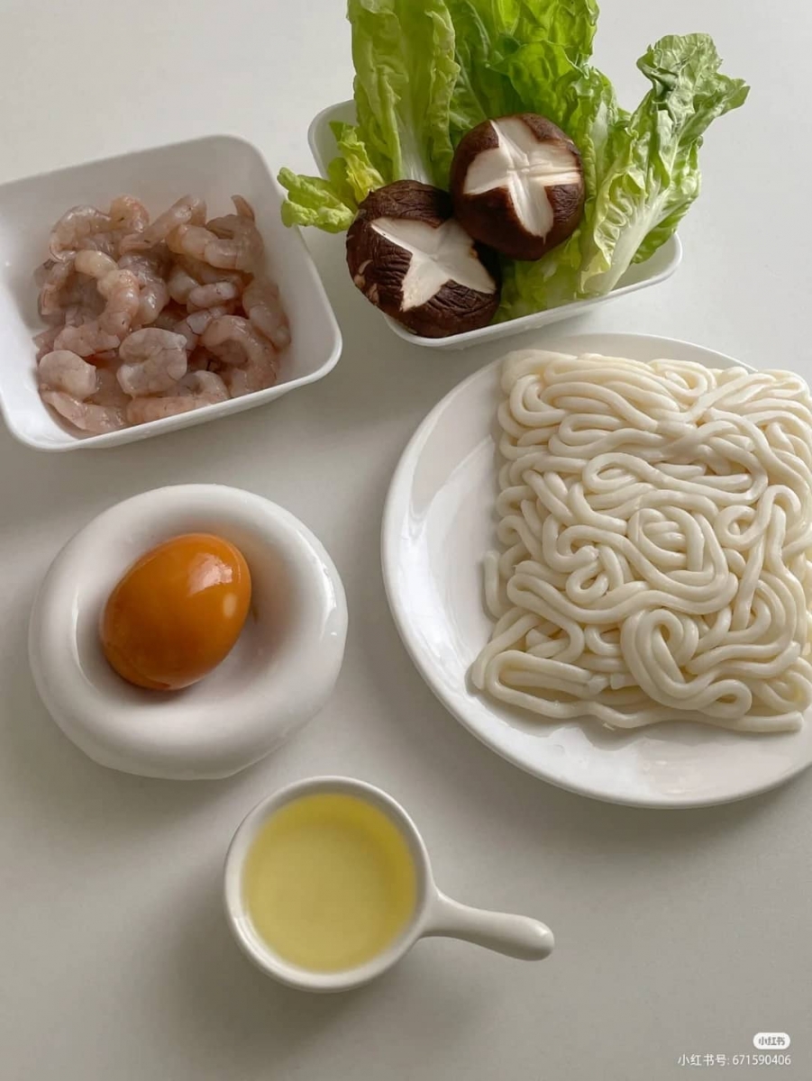 3、味增虾滑乌冬面