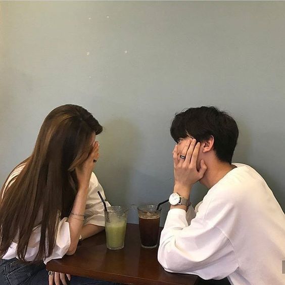 渣男经典表现：三、在社交账号永远保持完美自律的单身形象