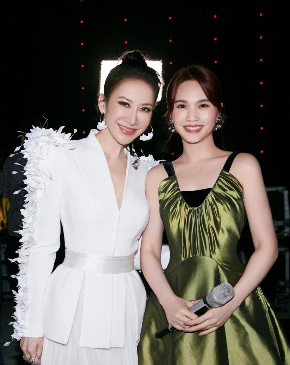 网传天后「李玟」或将补位成为新的导师