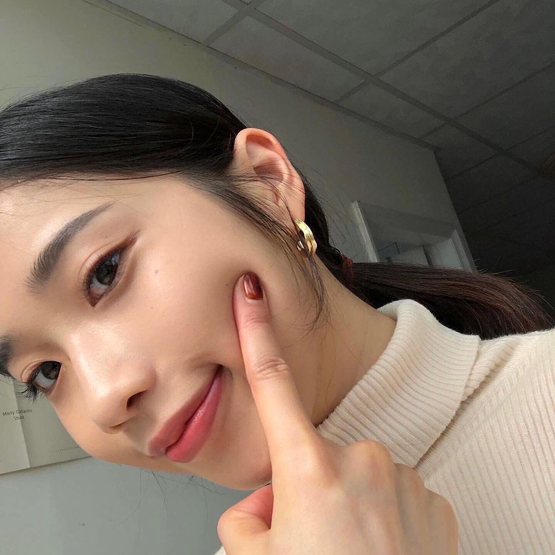 1、先做好保湿工作