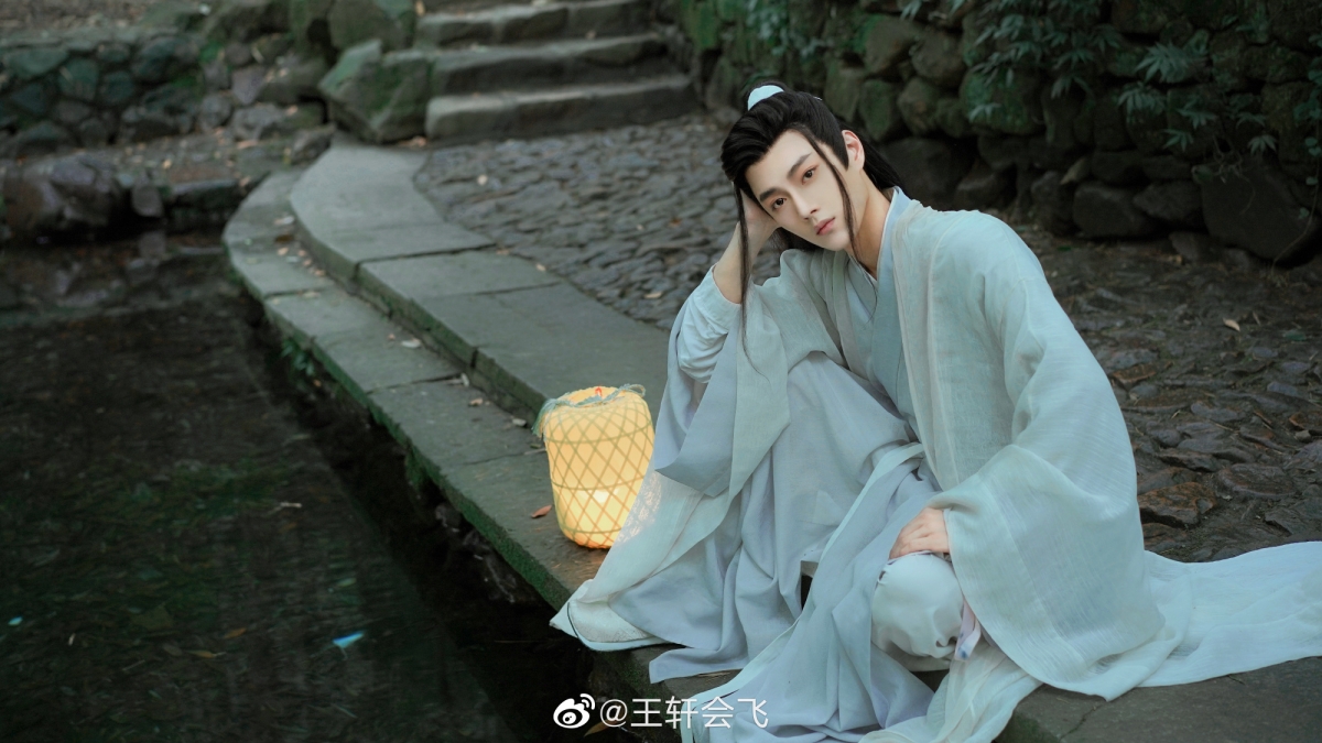 王轩微博发文回应网友评论