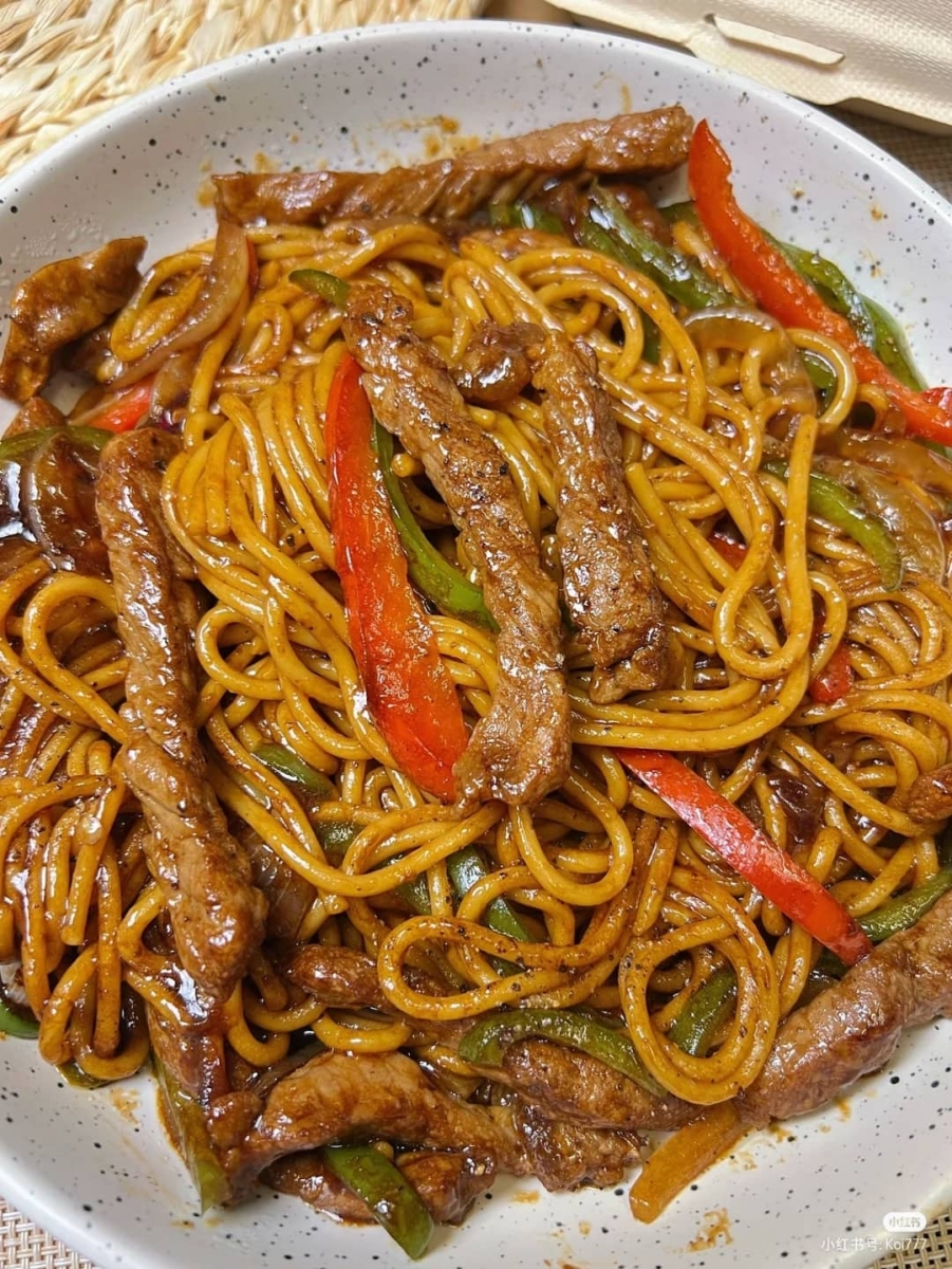 2、黑椒牛柳意面