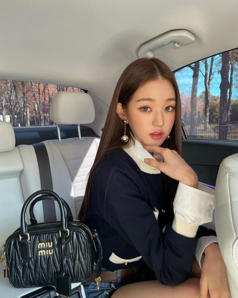 而张员瑛的脸蛋更漂亮,是公主等级。