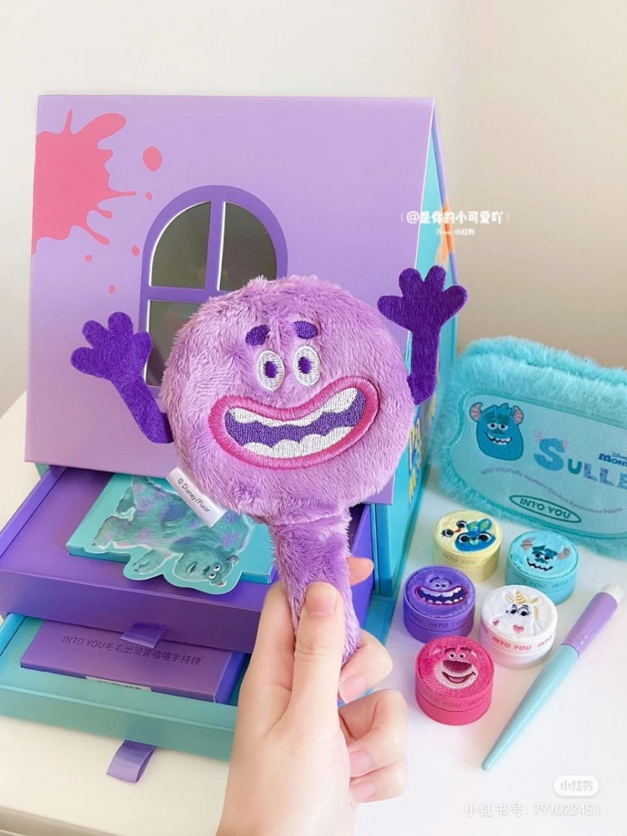 全员毛茸茸,连手持镜也是~