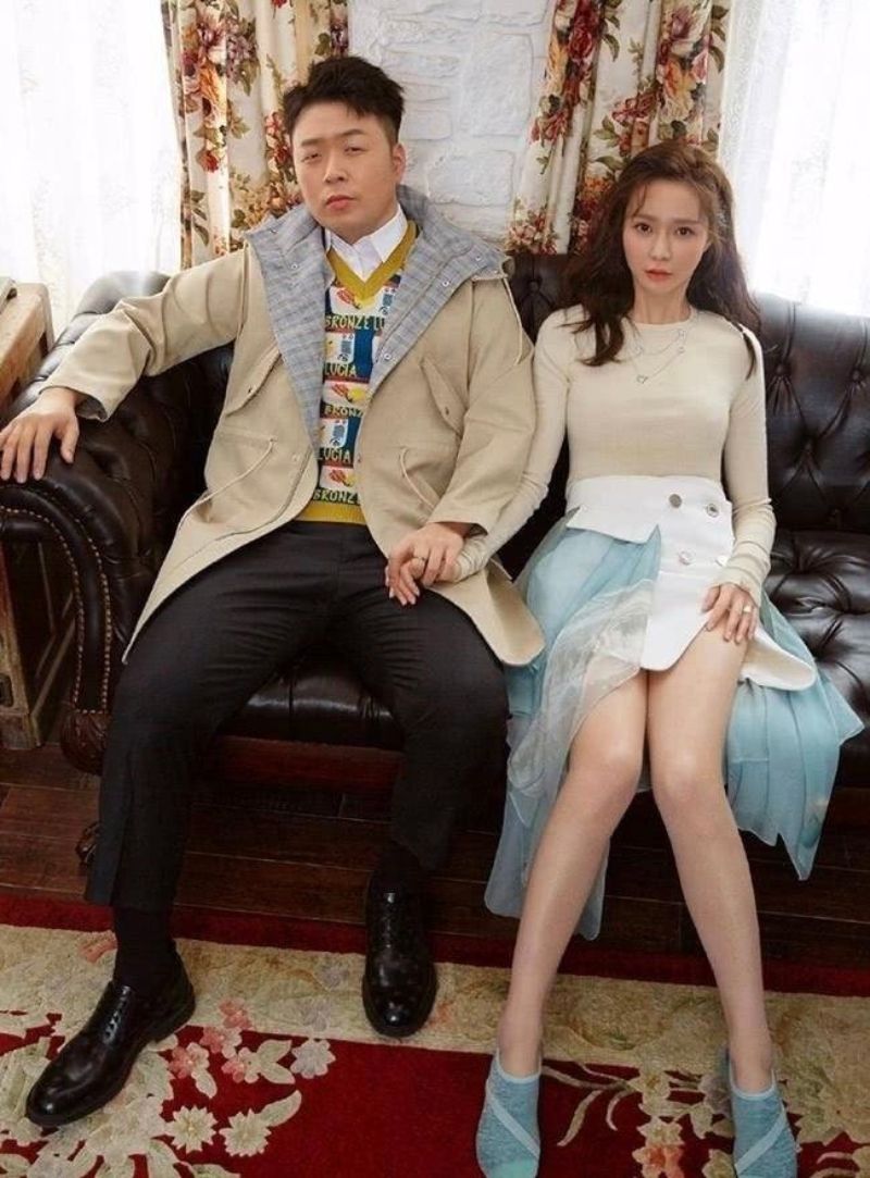 两人婚后也时不时低调放闪～但没想到最佳却传出两人感情生变的传闻！