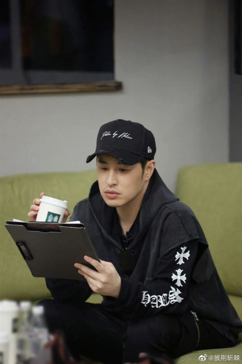 而苏有朋部落意见非常统一,他们很诚恳地邀请人气和实力都非常强的潘玮柏