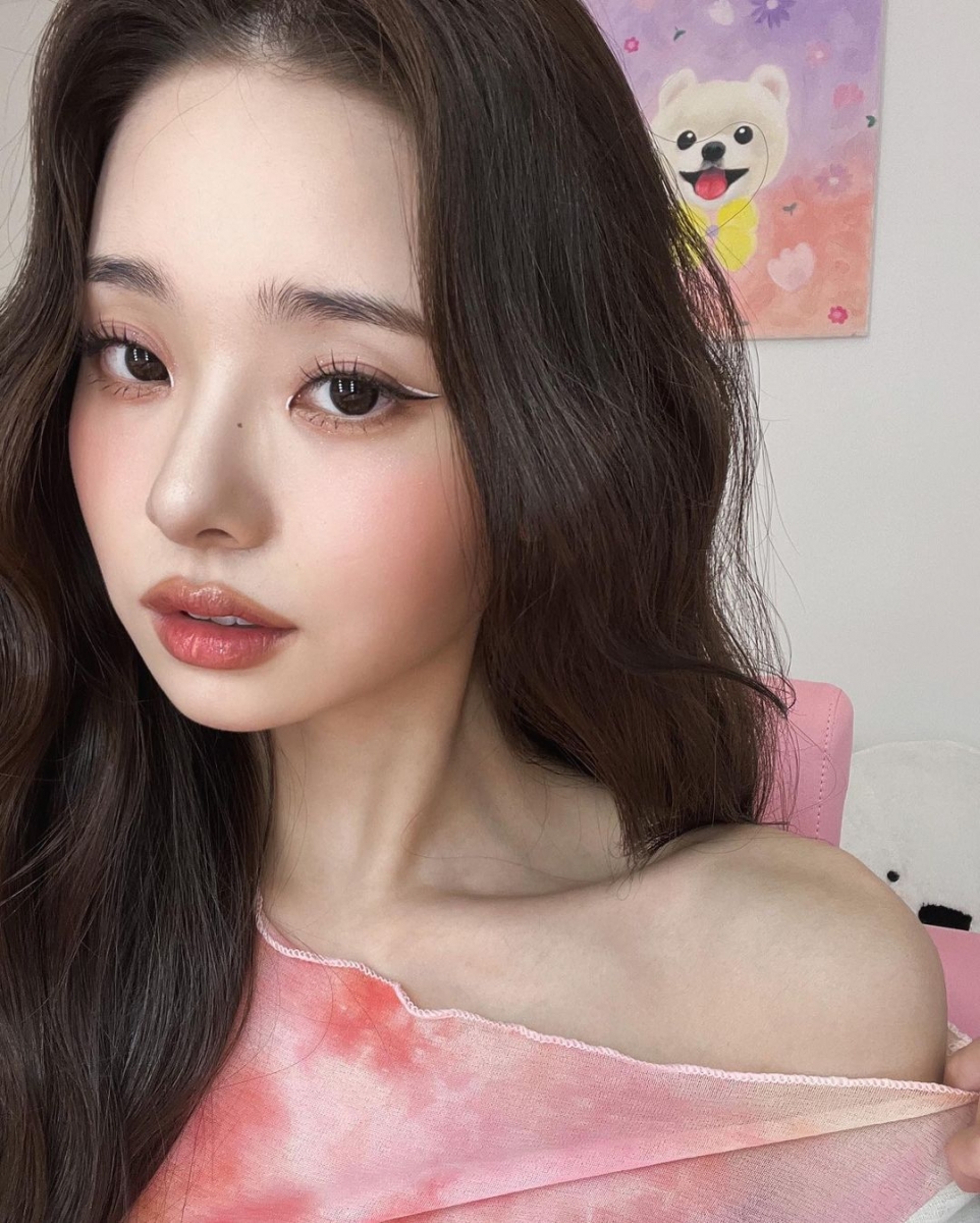 意外透露出自己过去对于“圆脸”感到很自卑。
