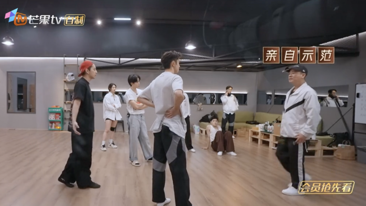 为阵营尽心尽力