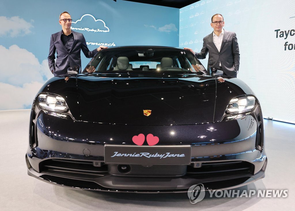 将配合 BLACKPINK《BORN PINK》世巡展出