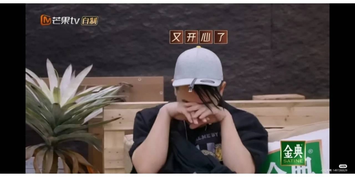 而陈小春得知自己能够再度当队长开心得像个孩子一样~