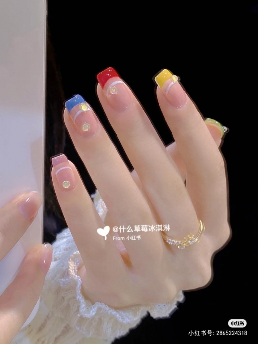 #复古糖果法式美甲