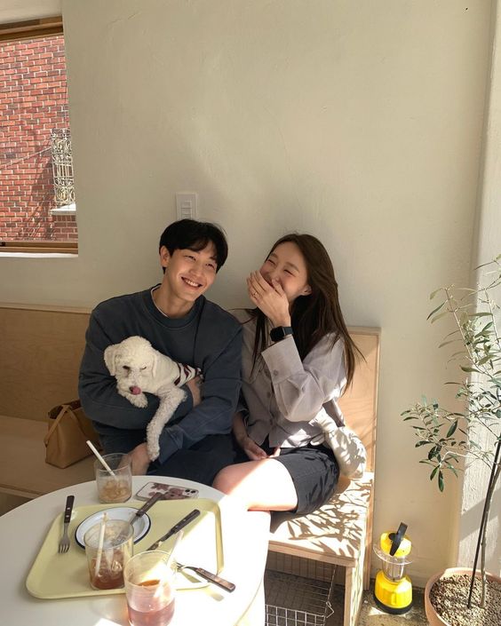 水瓶座:等待一个懂他的「知心对象」