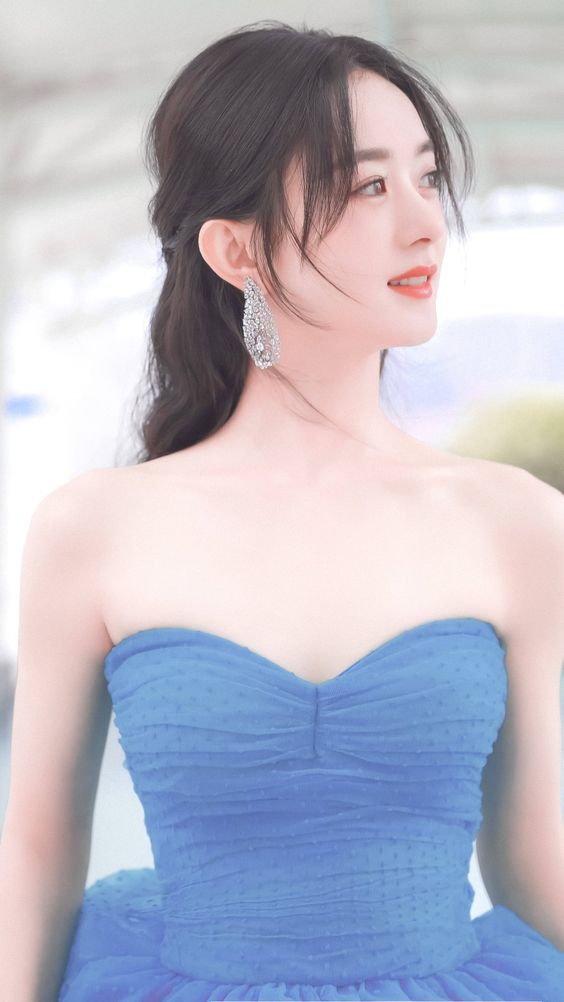 希望女生们都能朝「大格局」方向努力,收获自己理想中的人生!