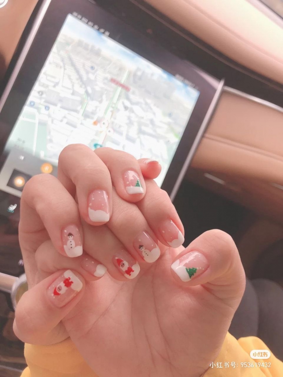 #简单手绘圣诞美甲