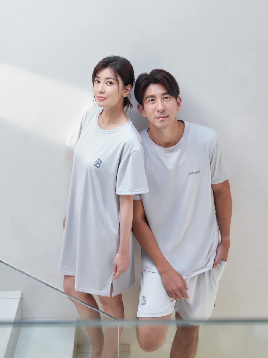 两夫妻状态越来越好,仿佛逆龄生长