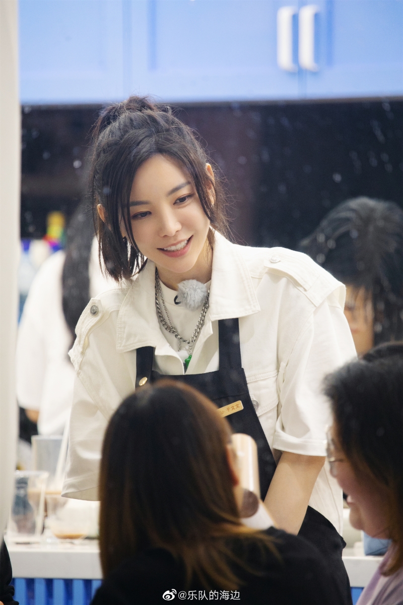 另外，「统筹全局+操心最多」的必然是于文文了。