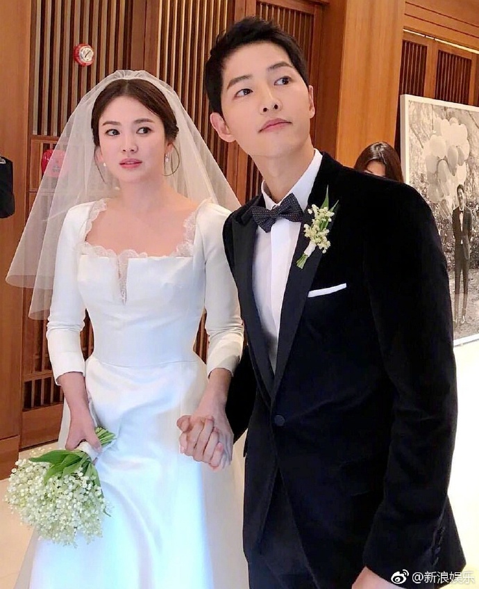 宋慧乔自从和宋仲基离婚分道扬镳后，似乎有一种「老死不相往来」状态