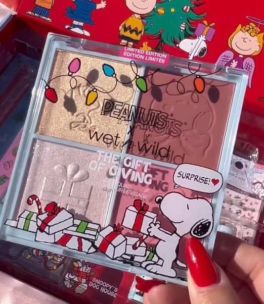 「PEANUTS x wet n wild」：四色腮红盘