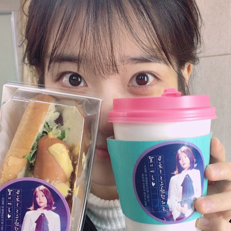 3、适量饮食,避甜点饮料