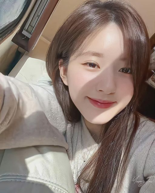 使肌肤变得紧致光滑,抬头纹也随之消失啦~