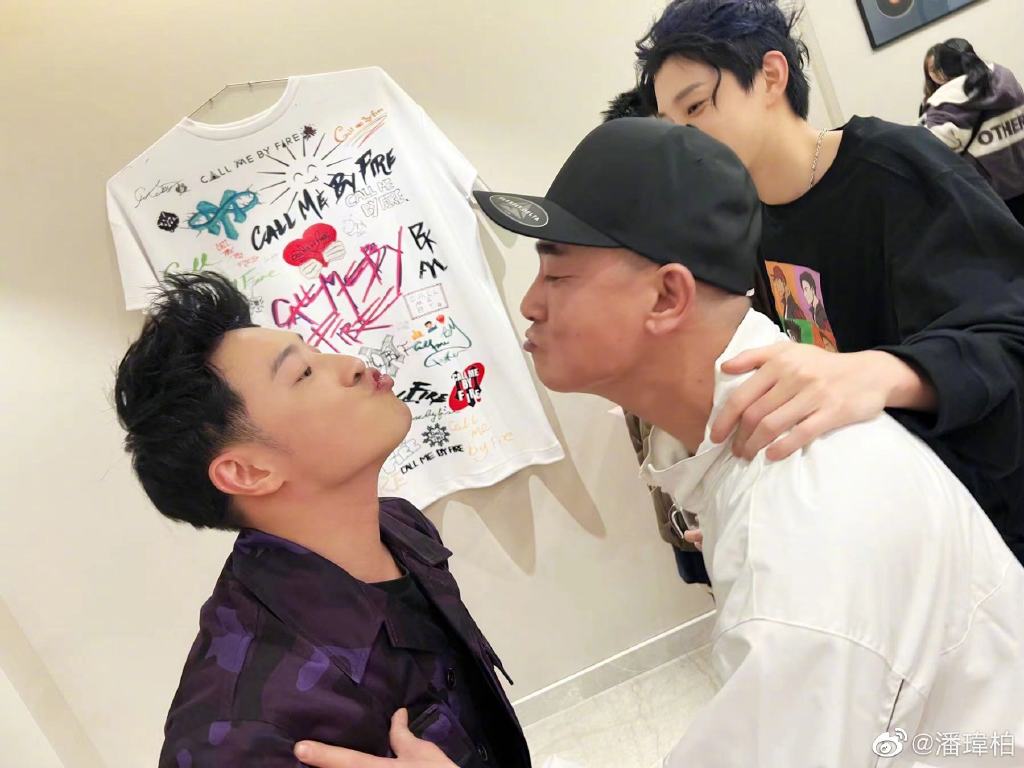 潘玮柏获得了一个新的奖项个人“X-man”。