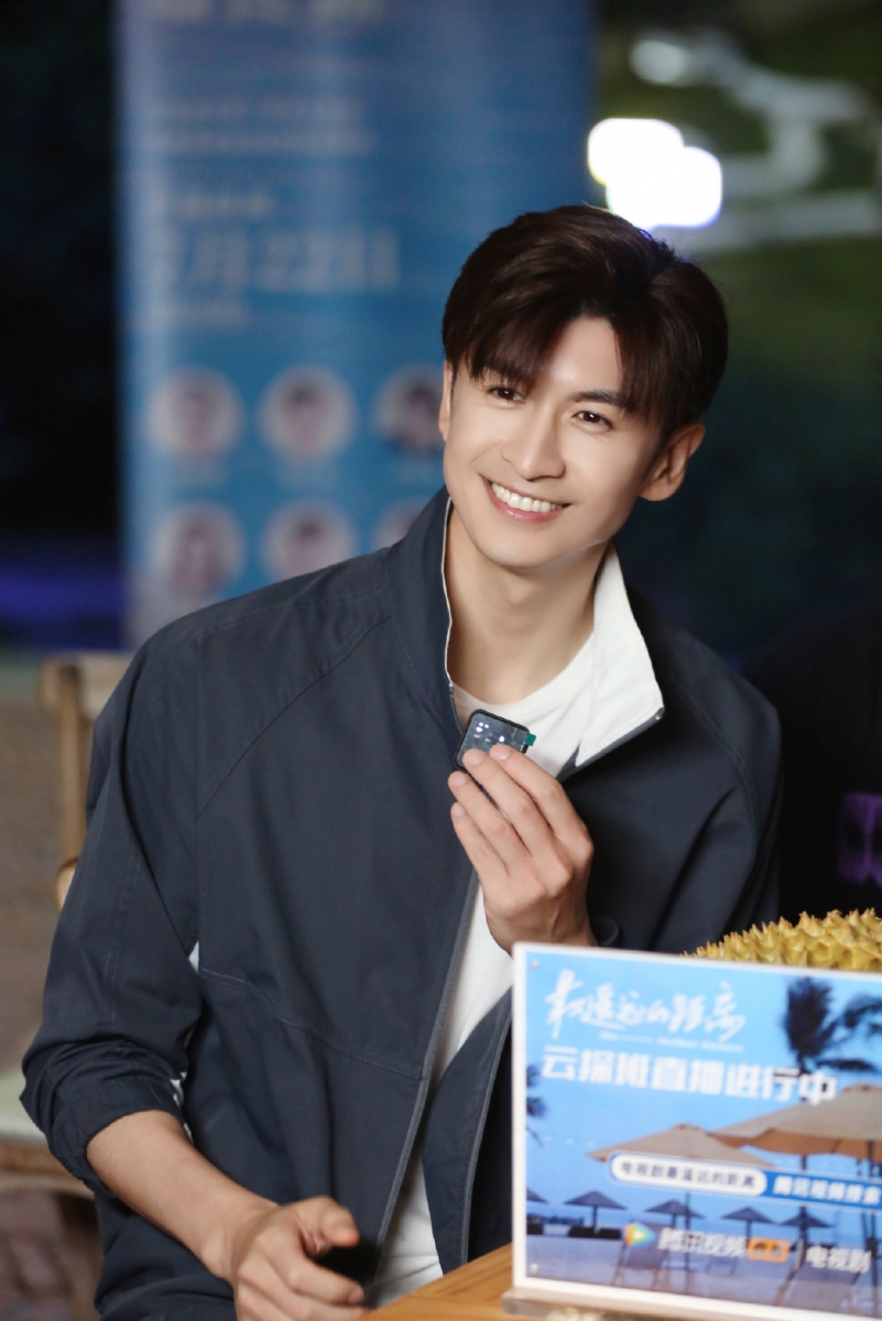 张云龙也将接棒魏大勋、金瀚以及张翰等人，以小助手的身份陪伴妻子们一起旅行。